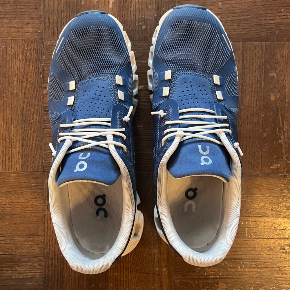 Women’s On Cloud 5 in Denim, size 7